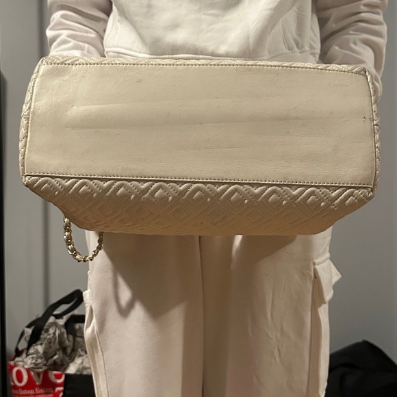 Tory Burch Marion Chain Slouchy Tote - Picture 3 of 7